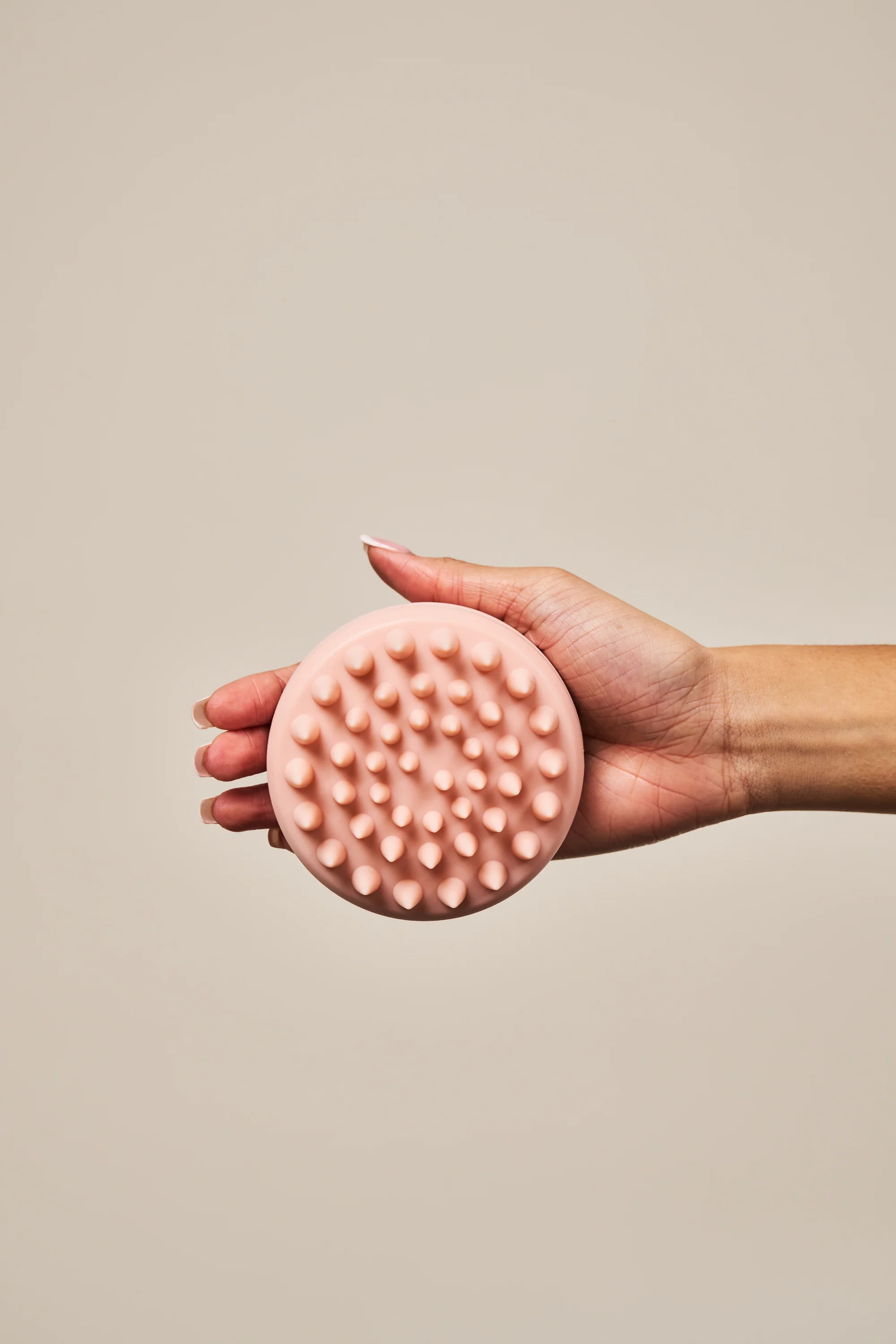 Revitalising Scalp Brush - Image 3